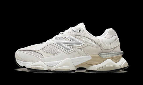 9060 "Sea Salt / Moonbeam"